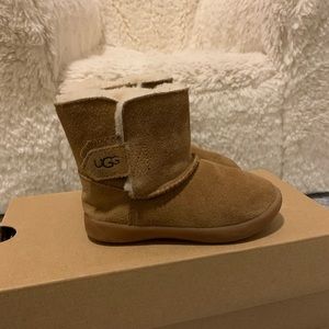 Ugg toddler keelan boots in chestnut